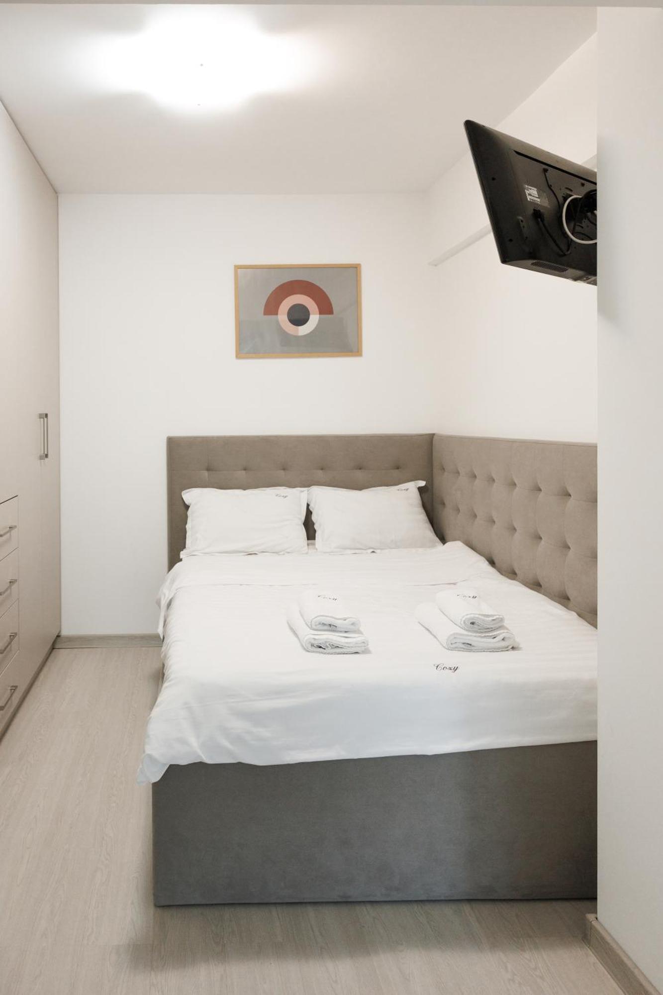 Exclusive Ultracentral Apartments And Studios #Enescu#Universitatii#Suceava Esterno foto