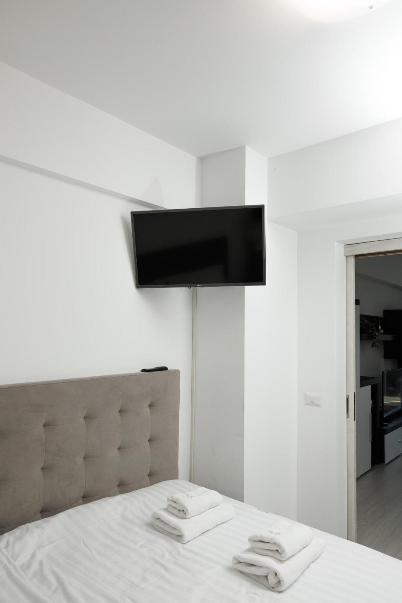 Exclusive Ultracentral Apartments And Studios #Enescu#Universitatii#Suceava Esterno foto