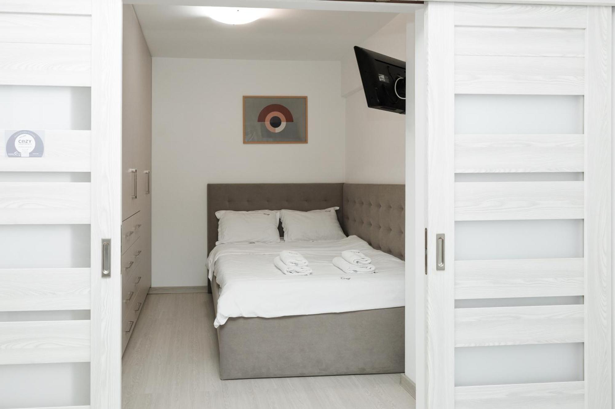 Exclusive Ultracentral Apartments And Studios #Enescu#Universitatii#Suceava Esterno foto